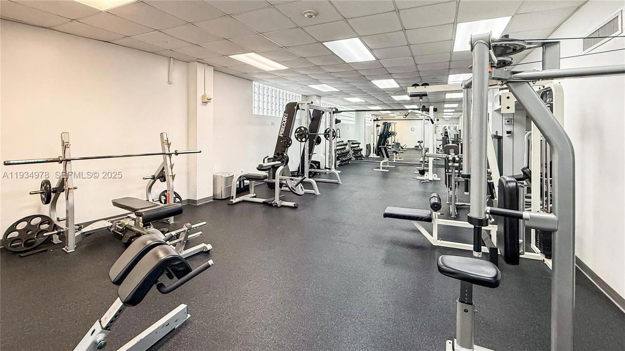 Real estate property located at 3301 5th Ave #110, Miami-dade, Bay Park Towers Condo, Miami, FL