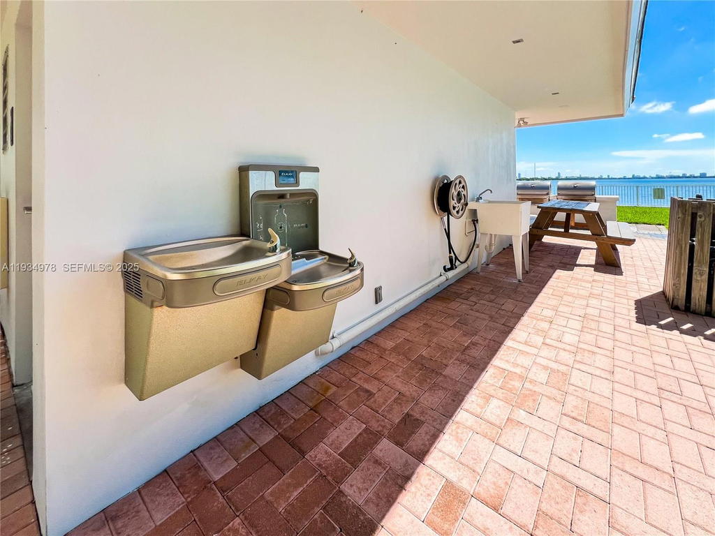 Real estate property located at 3301 5th Ave #110, Miami-dade, Bay Park Towers Condo, Miami, FL