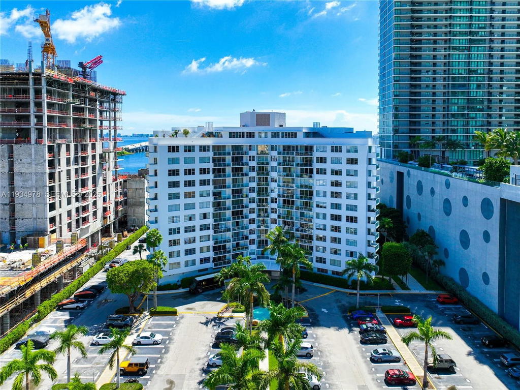 Real estate property located at 3301 5th Ave #110, Miami-dade, Bay Park Towers Condo, Miami, FL