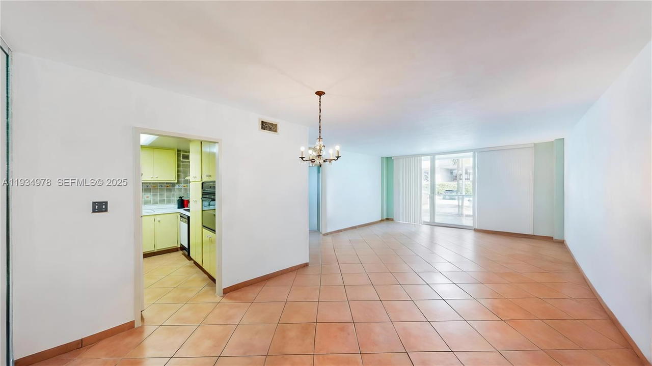 Real estate property located at 3301 5th Ave #110, Miami-dade, Bay Park Towers Condo, Miami, FL