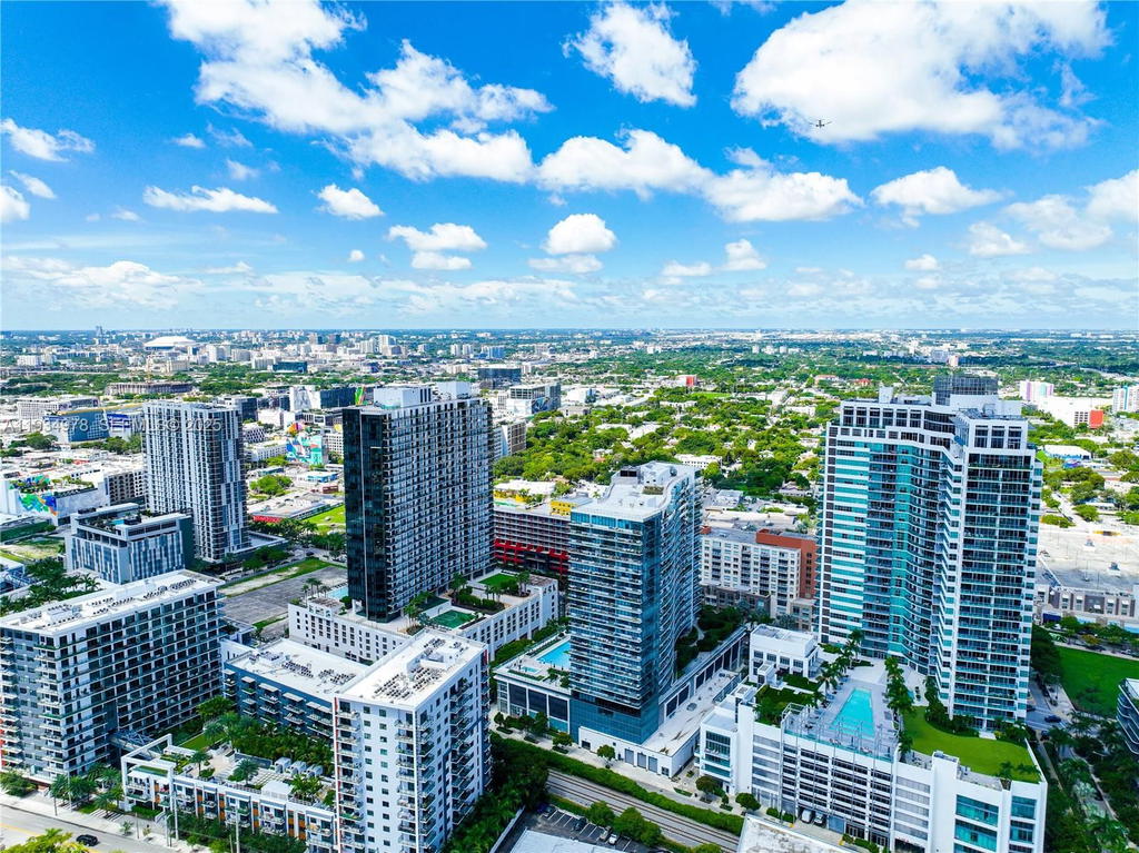 Real estate property located at 3301 5th Ave #110, Miami-dade, Bay Park Towers Condo, Miami, FL