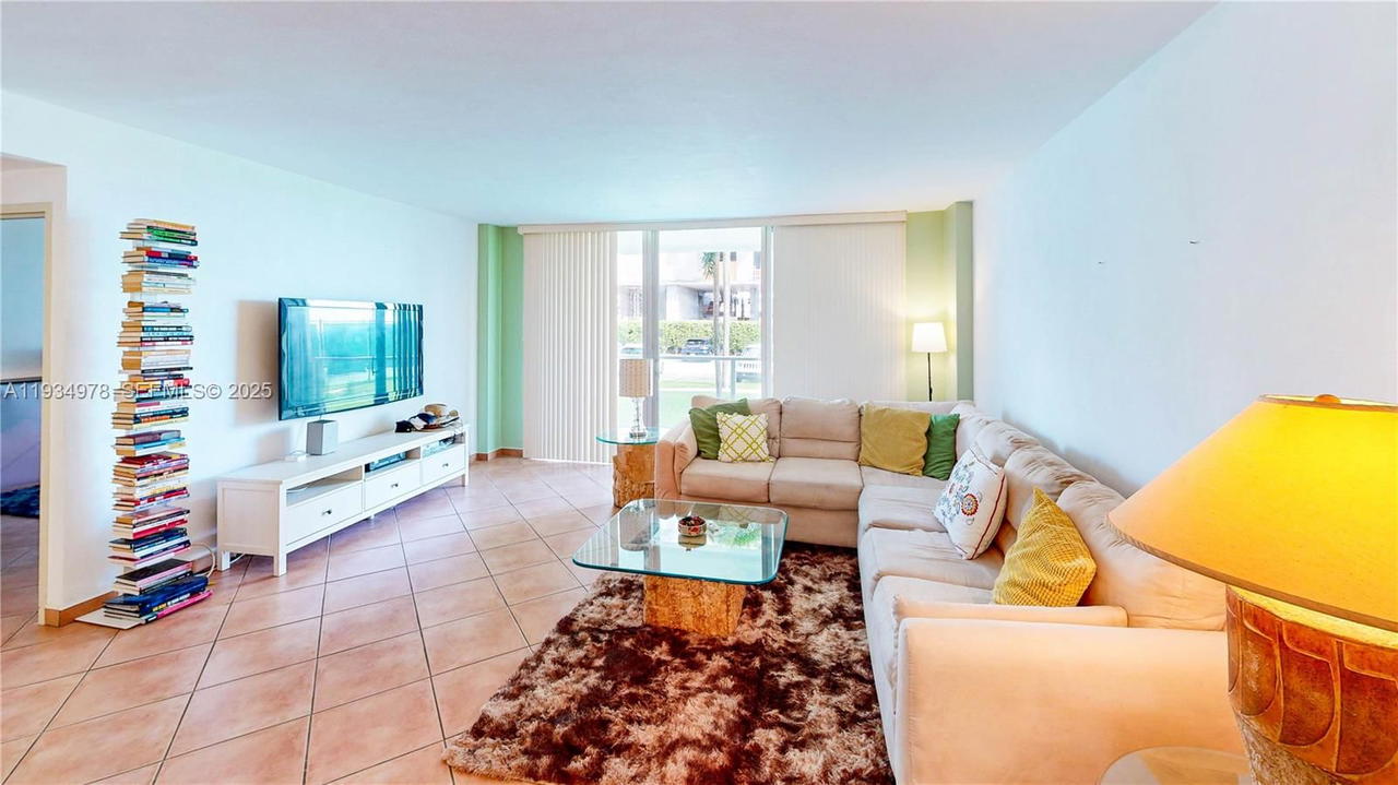 Real estate property located at 3301 5th Ave #110, Miami-dade, Bay Park Towers Condo, Miami, FL