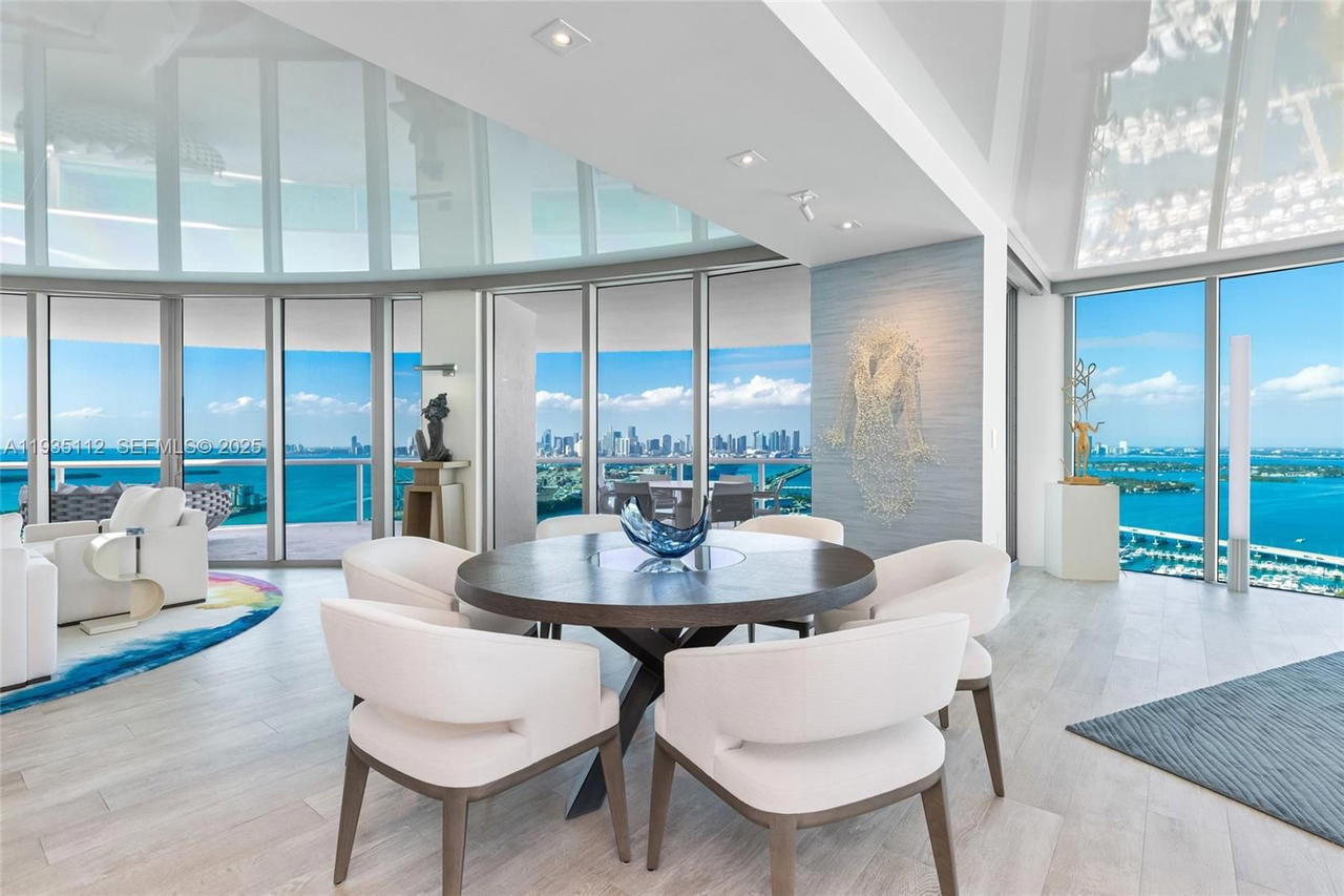Real estate property located at 1000 Pointe Dr #3501, Miami-dade, Murano At Portofino Condo, Miami Beach, FL