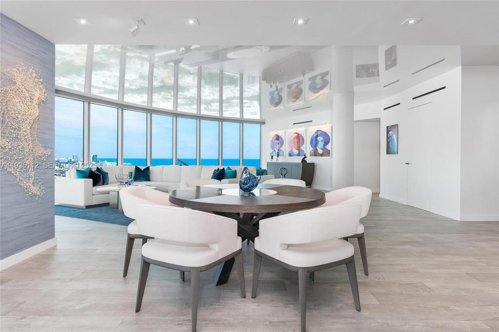 Real estate property located at 1000 Pointe Dr #3501, Miami-dade, Murano At Portofino Condo, Miami Beach, FL