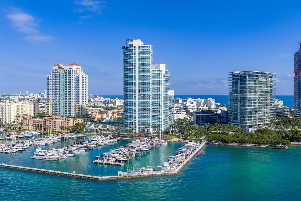 Real estate property located at 1000 Pointe Dr #3501, Miami-dade, Murano At Portofino Condo, Miami Beach, FL