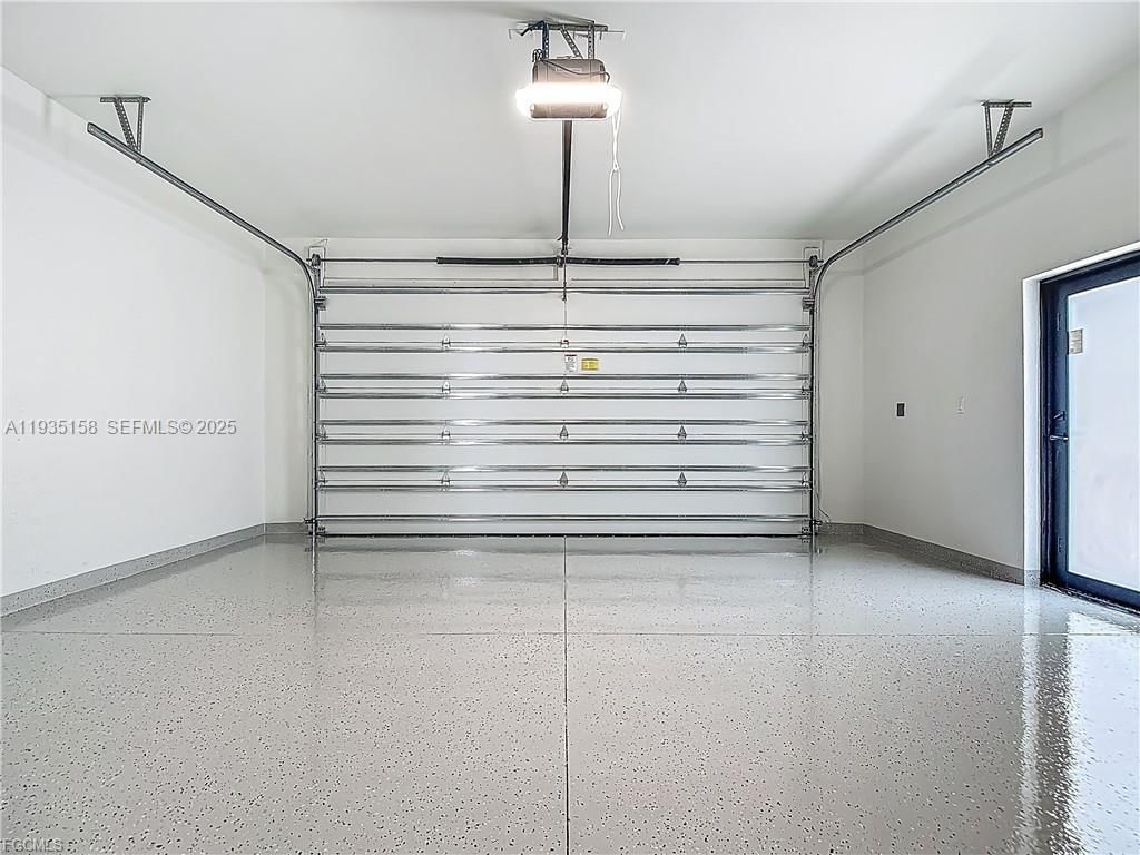 Real estate property located at 323 19TH TERRACE, Lee, Cape Coral, Cape Coral, FL