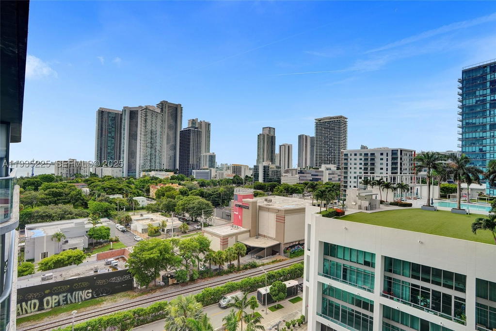 Real estate property located at 121 34th St #902, Miami-dade, 3401 Midtown Condo, Miami, FL