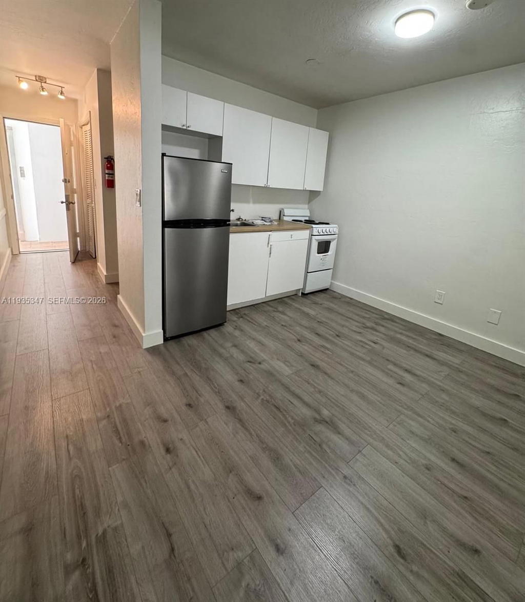 Real estate property located at 318 MAJORCA AVE #203, Miami-dade, Bella Majorca Condo, Coral Gables, FL