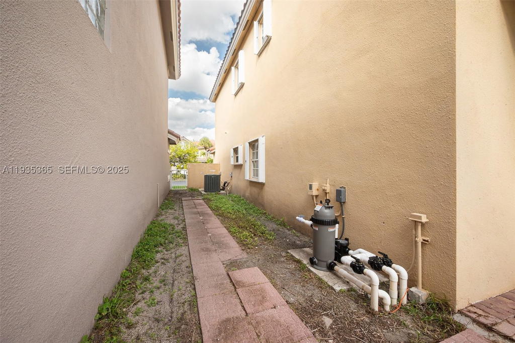 Real estate property located at 14803 132nd Ave, Miami-dade, Silver Lakes Sec 1 Amend, Miami, FL