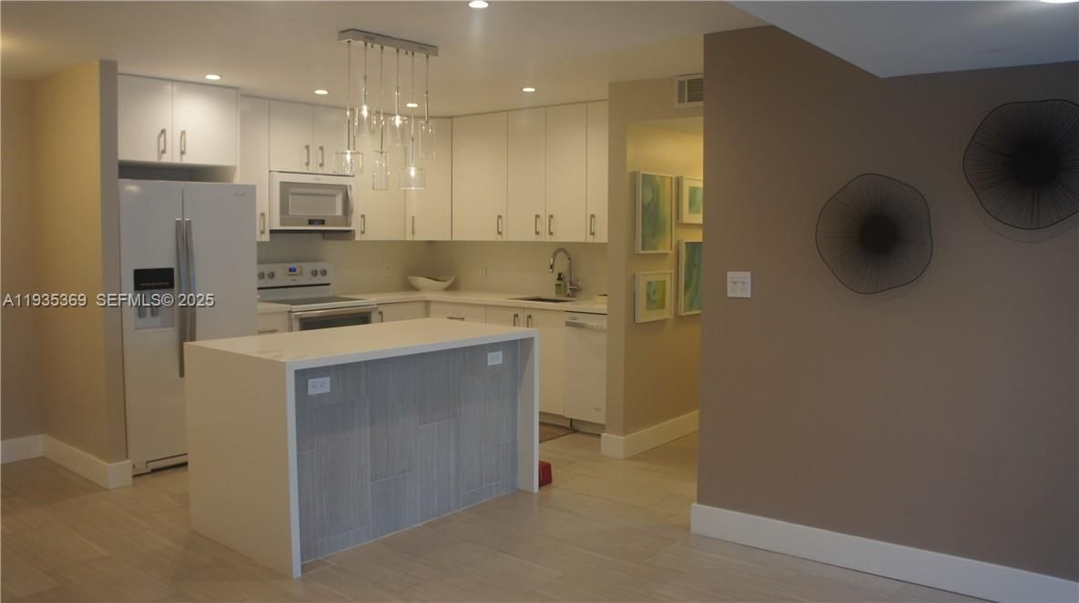 Real estate property located at 3745 171st St #7, Miami-dade, Sandpiper Condo, North Miami Beach, FL