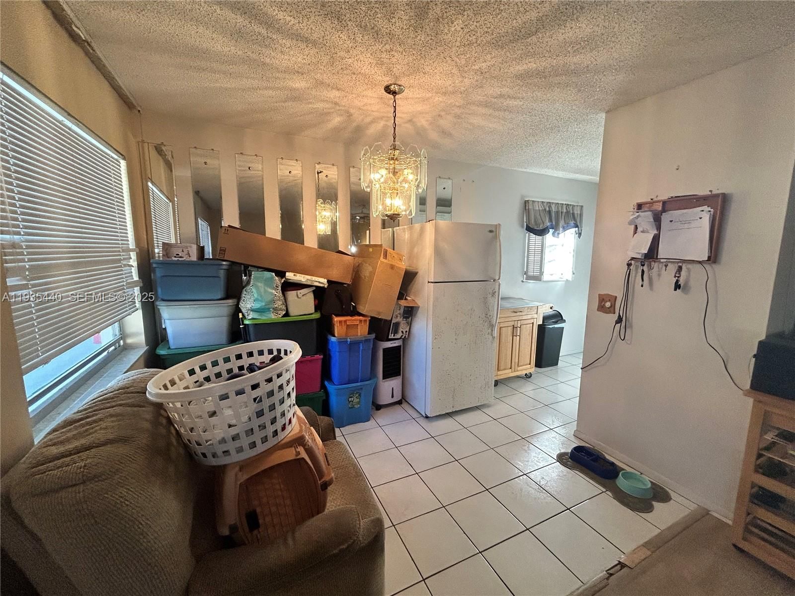 Real estate property located at 1225 21st St #14-1410, Martin, Vista Del Lago Condo, Stuart, FL