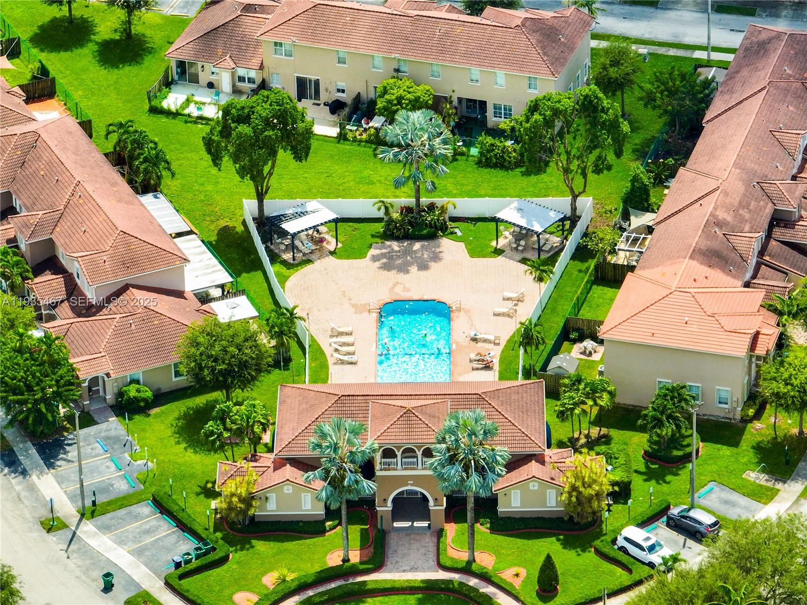 Real estate property located at 27345 138th Ct, Miami-dade, Riverside At Bisc Natl Pk, Homestead, FL