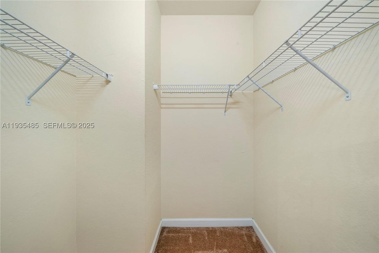 Real estate property located at 3366 90th Ter, Miami-dade, Bellagio, Hialeah, FL