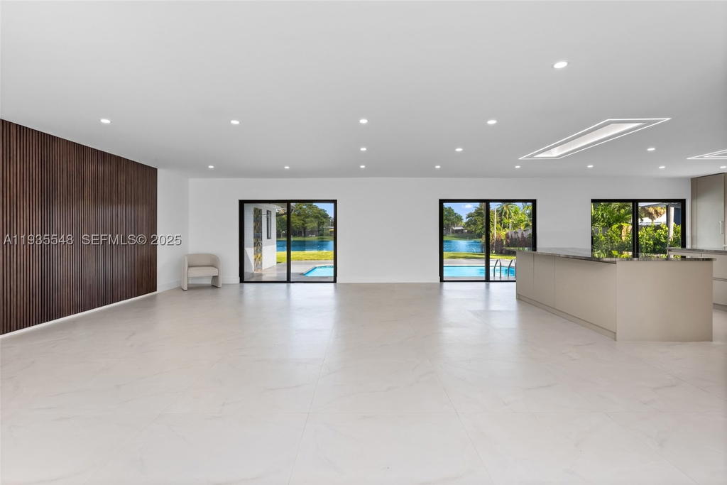 Real estate property located at 18735 18th Ave, Miami-dade, Greyknoll Golf Ests, Miami, FL