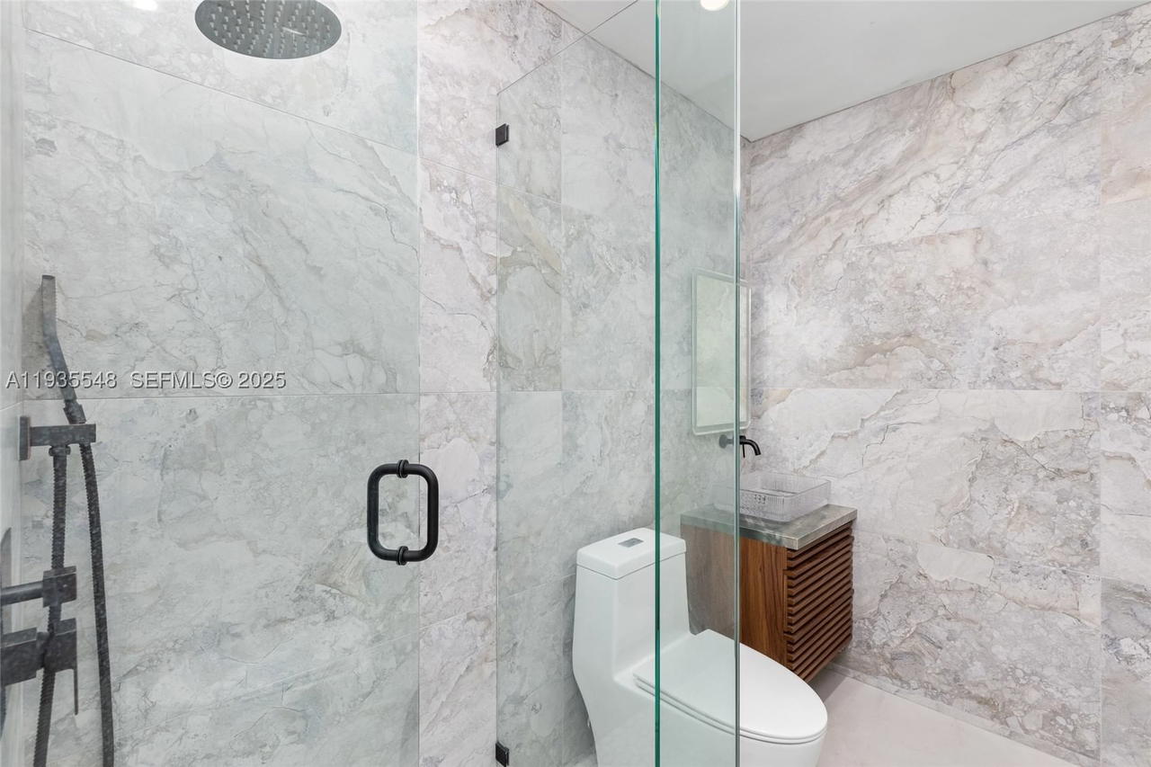 Real estate property located at 18735 18th Ave, Miami-dade, Greyknoll Golf Ests, Miami, FL