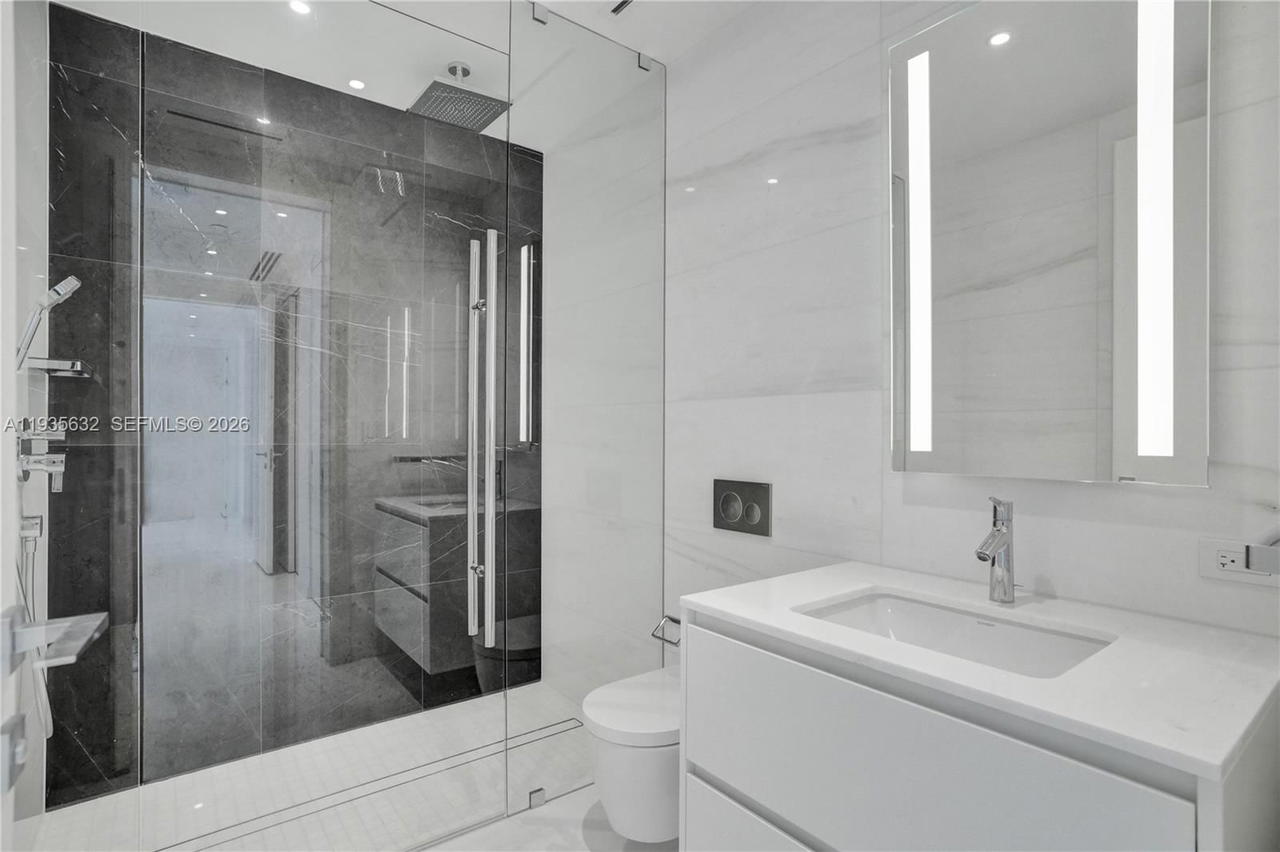Real estate property located at 300 Biscayne Blvd Way #3704C, Miami-dade, Aston Martin Residences, Miami, FL