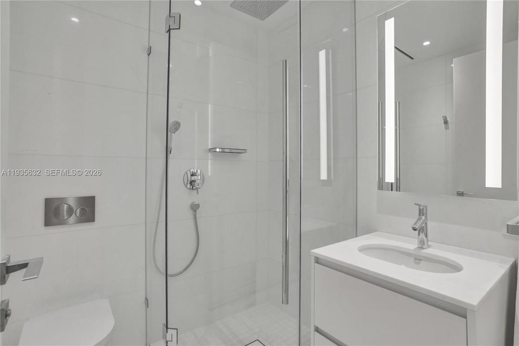 Real estate property located at 300 Biscayne Blvd Way #3704C, Miami-dade, Aston Martin Residences, Miami, FL