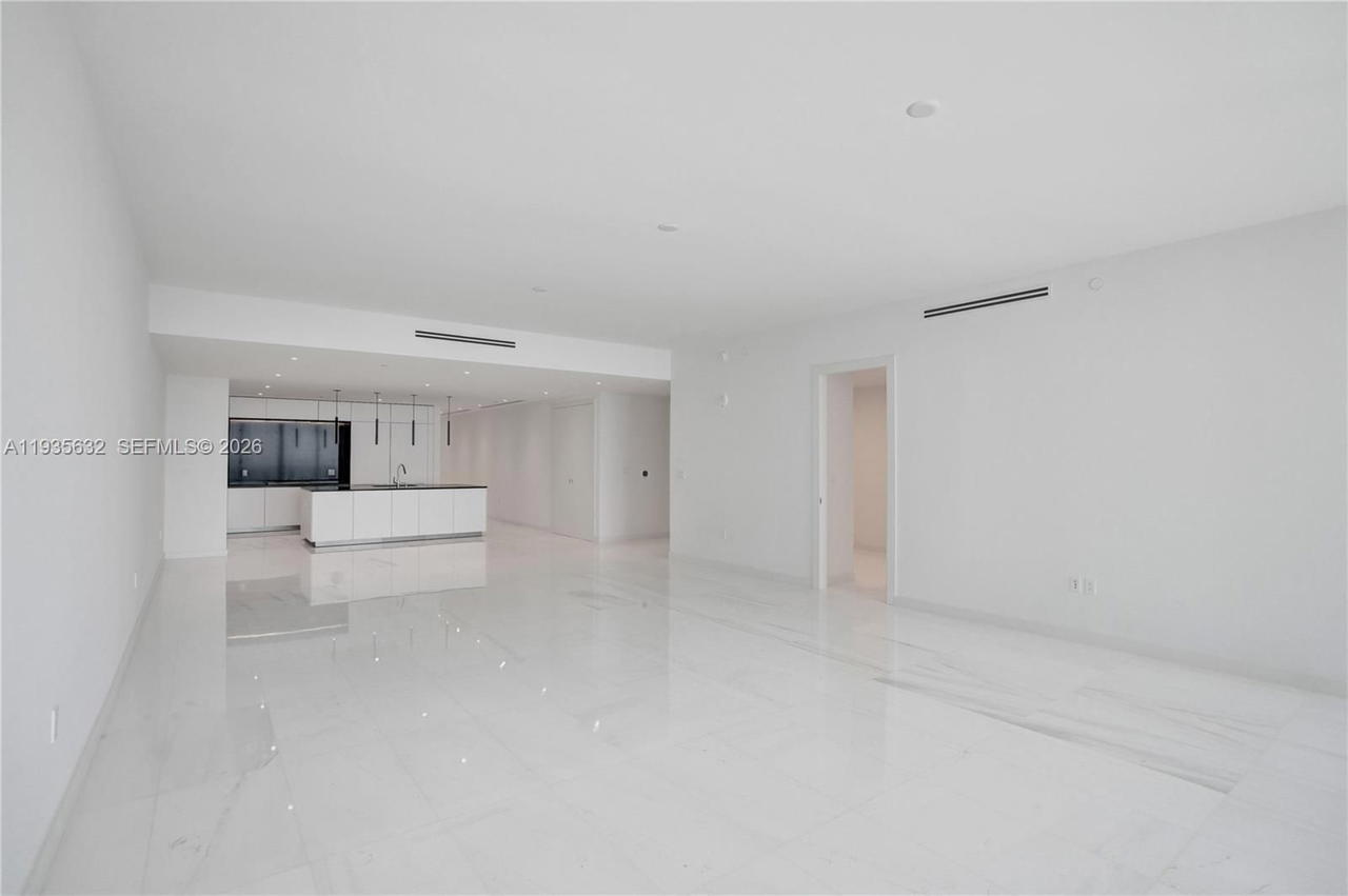 Real estate property located at 300 Biscayne Blvd Way #3704C, Miami-dade, Aston Martin Residences, Miami, FL