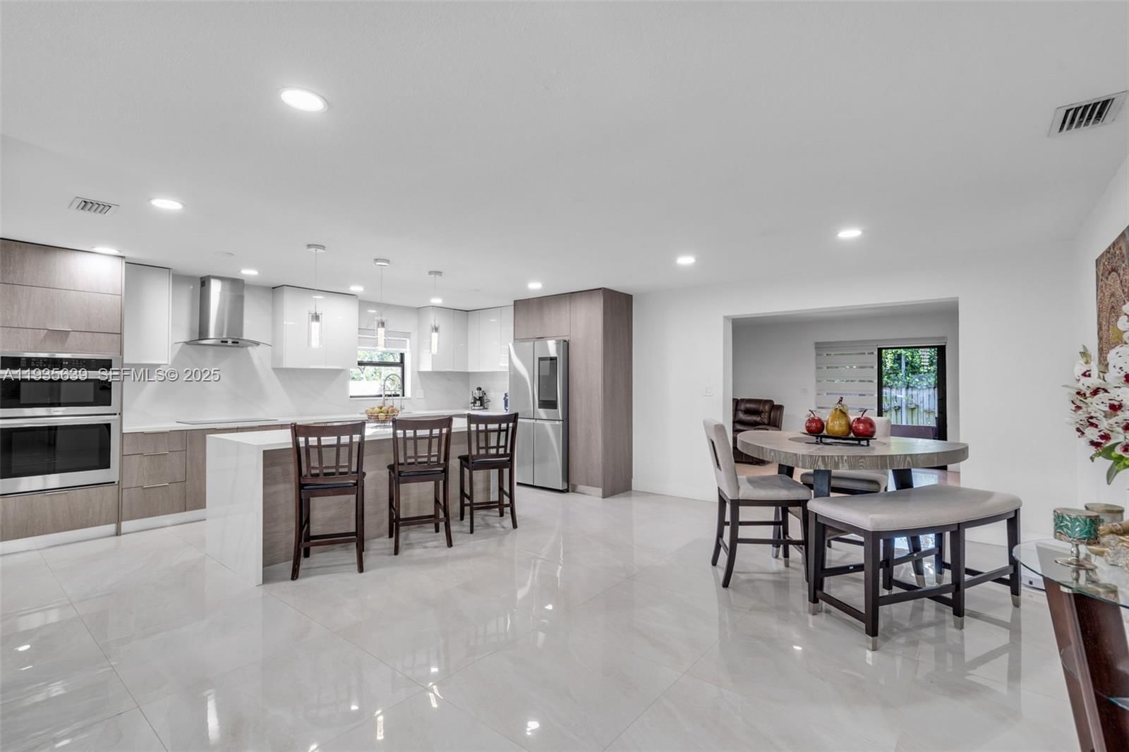 Real estate property located at 7100 Mcclellan St, Broward, Driftwood Acres No 17, Hollywood, FL