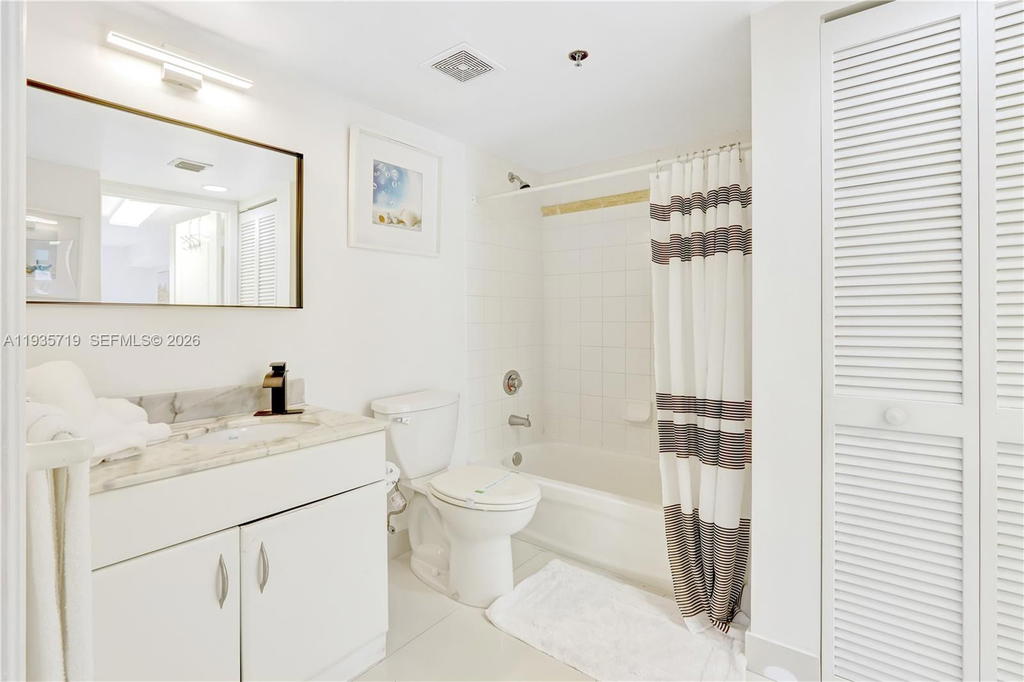 Real estate property located at 1200 Brickell Bay Dr #2504, Miami-dade, The Club At Brickell Bay, Miami, FL