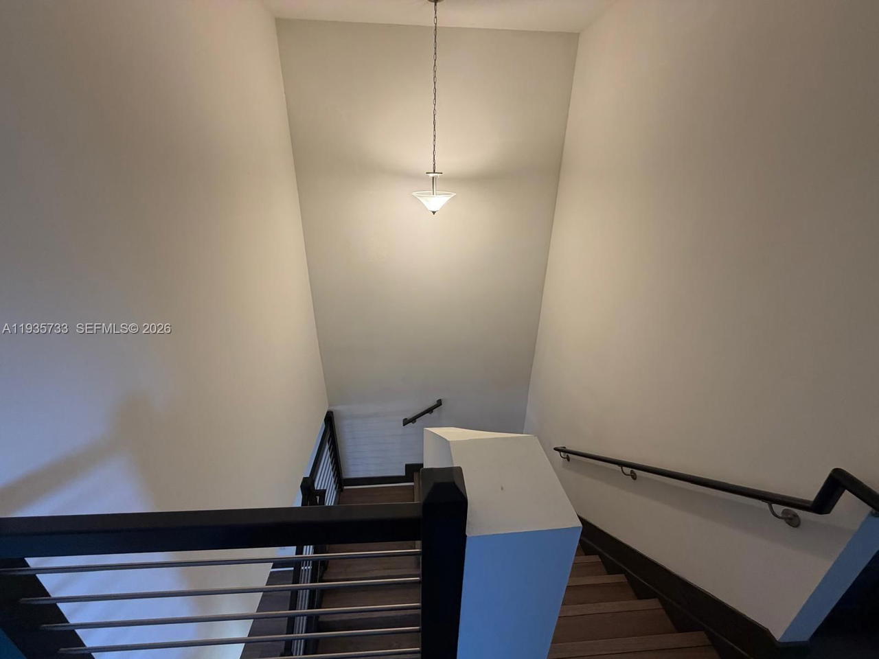 Real estate property located at 9143 161st St #9143, Miami-dade, Dunnwoody Lake, Miami Lakes, FL