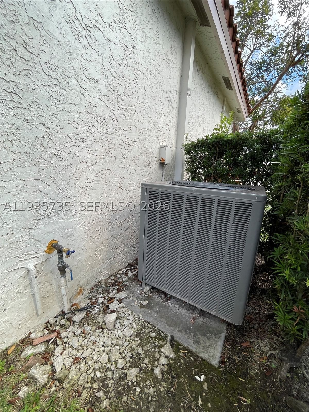 Real estate property located at 2824 183rd Ave, Broward, Silver Lakes Phase Iii, Miramar, FL
