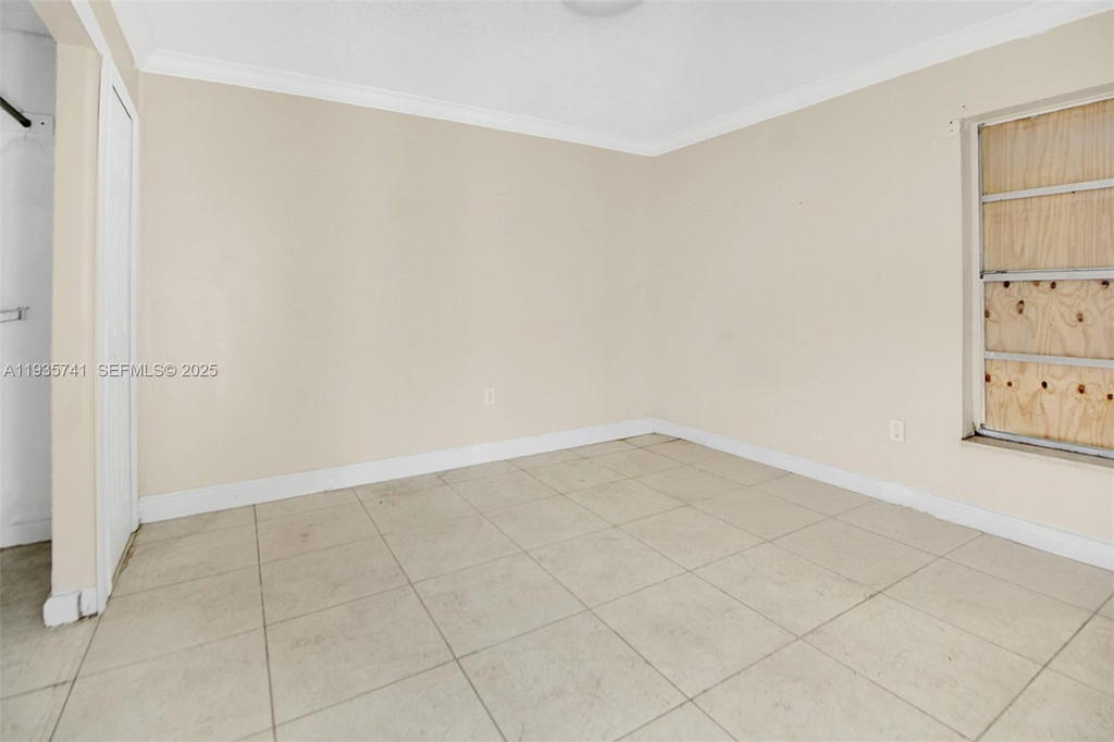 Real estate property located at 6195 18th Ave G125, Miami-dade, Los Suenos Condo, Hialeah, FL