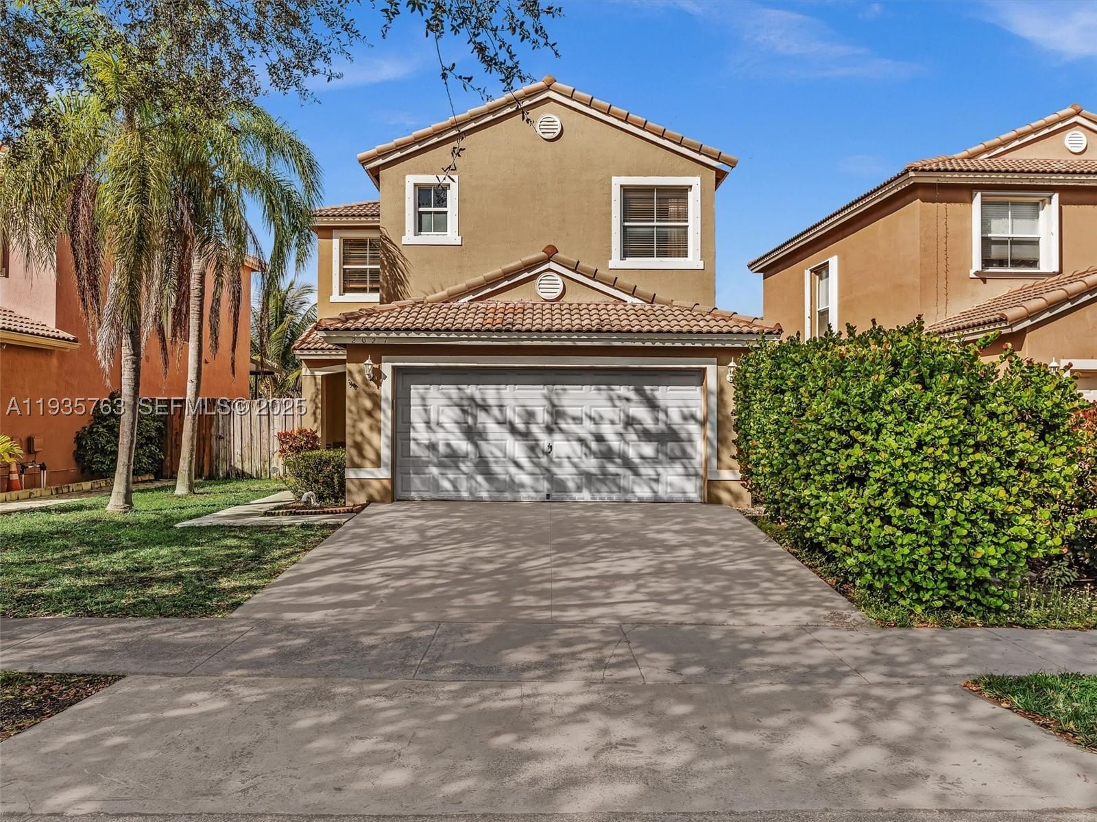 Real estate property located at 2027 12th St, Miami-dade, Shores At Keys Gate, Homestead, FL