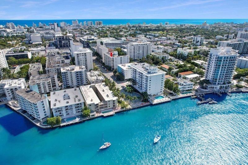 Real estate property located at 1340 Lincoln Rd #807, Miami-dade, Golden House Condo, Miami Beach, FL