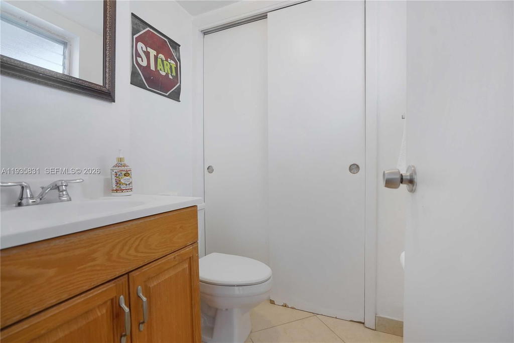 Real estate property located at 1340 Lincoln Rd #807, Miami-dade, Golden House Condo, Miami Beach, FL