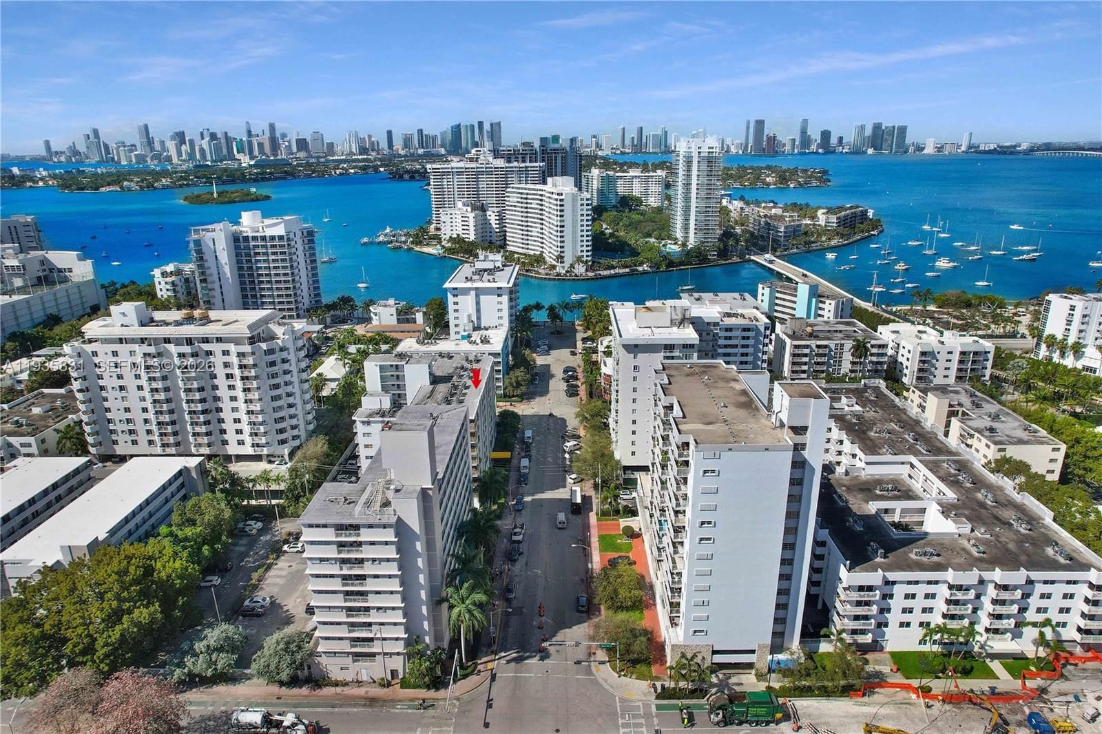 Real estate property located at 1340 Lincoln Rd #807, Miami-dade, Golden House Condo, Miami Beach, FL