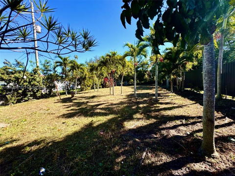 Real estate property located at 11741 13th Ave, Miami-dade, Bayview Acres, Miami, FL