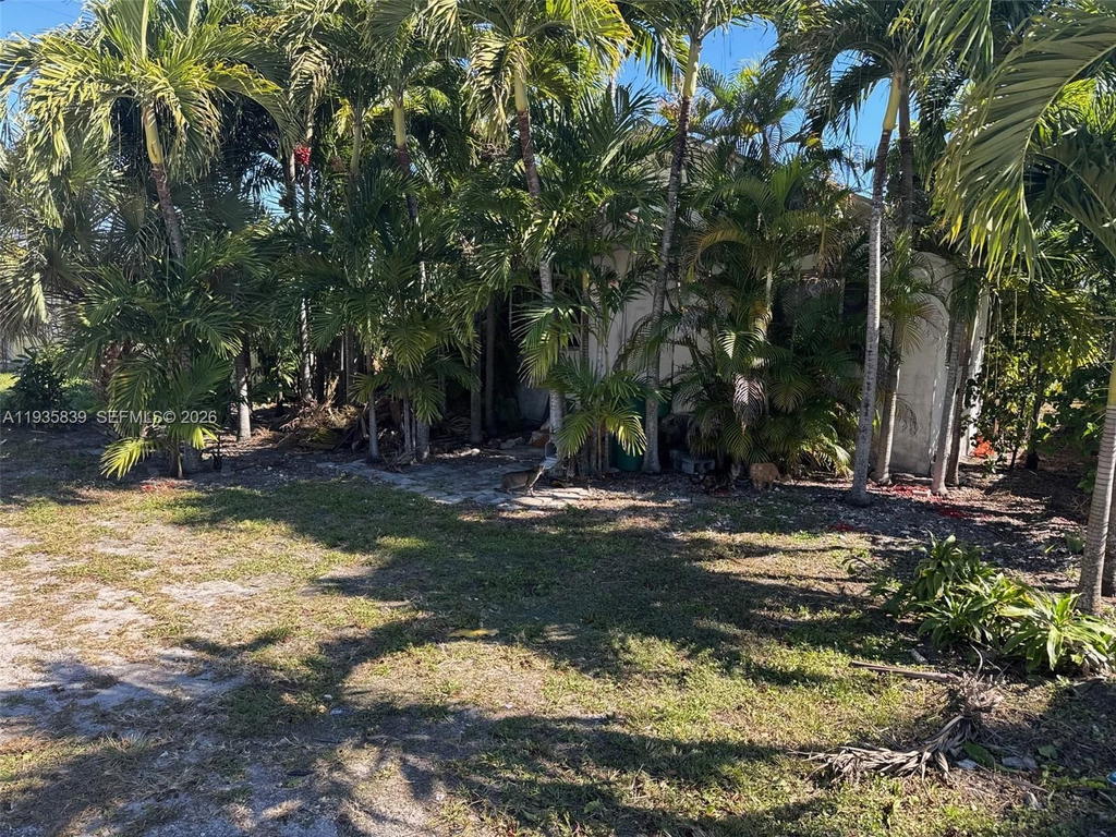 Real estate property located at 11741 13th Ave, Miami-dade, Bayview Acres, Miami, FL