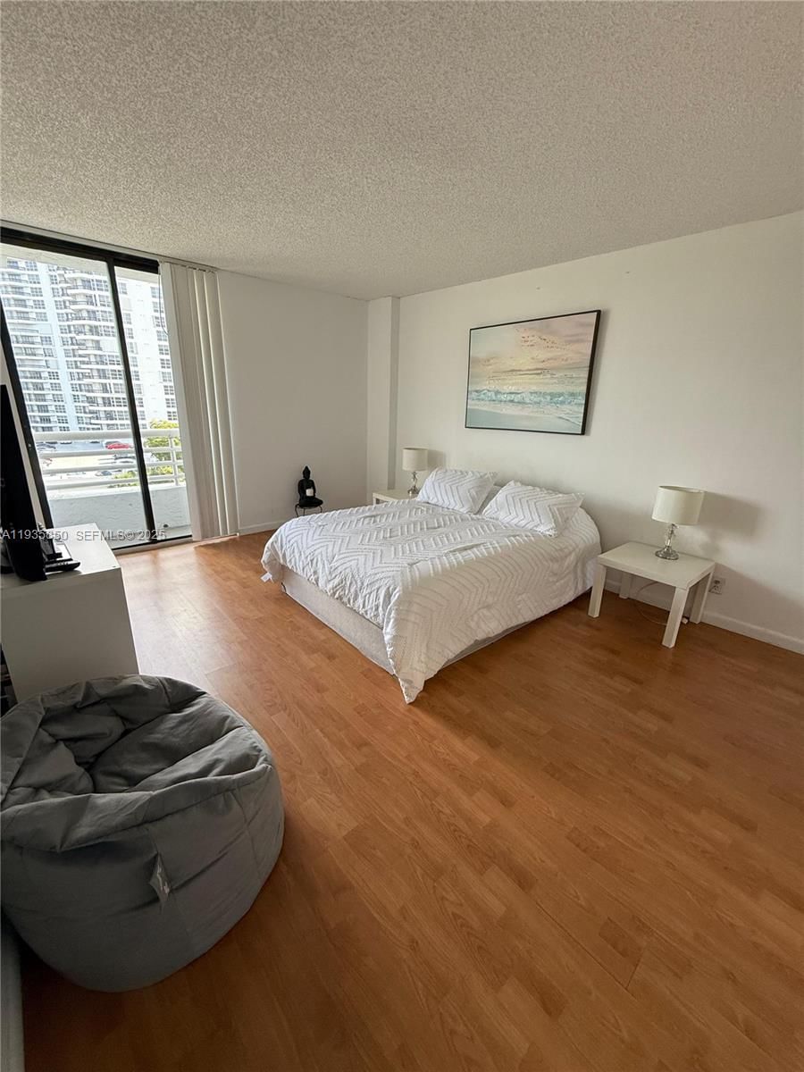 Real estate property located at 3300 192nd St #808, Miami-dade, Parc Central Aventura East, Aventura, FL