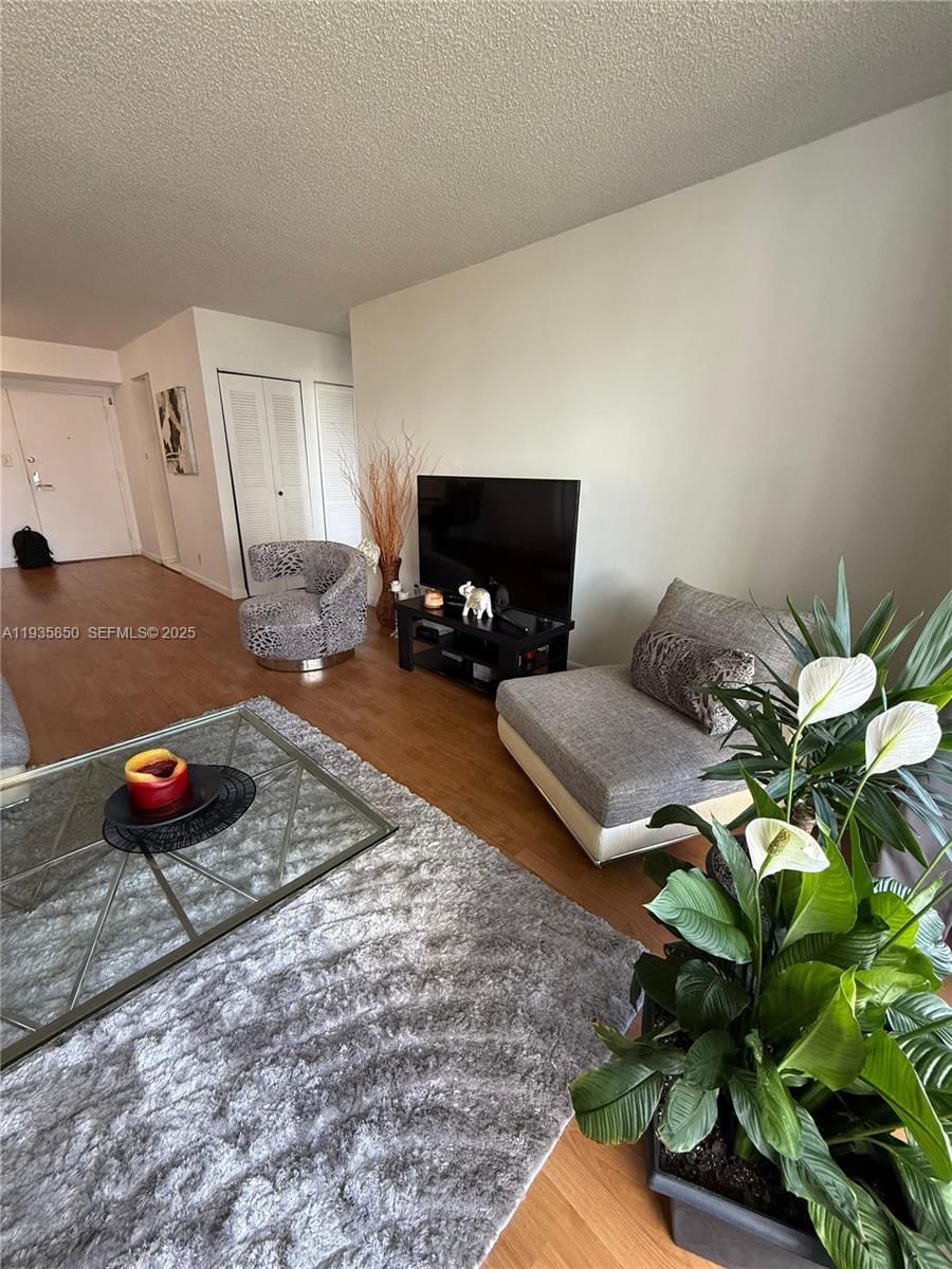 Real estate property located at 3300 192nd St #808, Miami-dade, Parc Central Aventura East, Aventura, FL