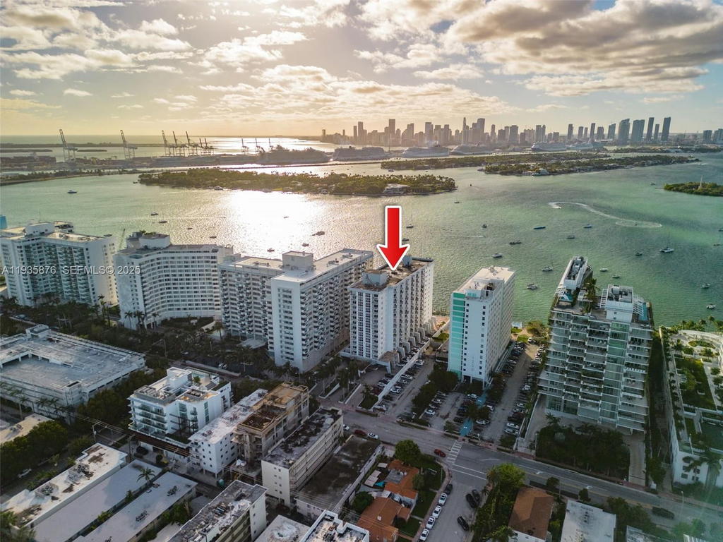 Real estate property located at 1228 West Ave #704, Miami-dade, Bayview Terr Condo, Miami Beach, FL