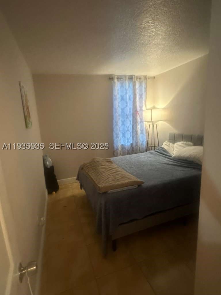 Real estate property located at 1875 56th St #301, Miami-dade, Cambridge Condo, Hialeah, FL