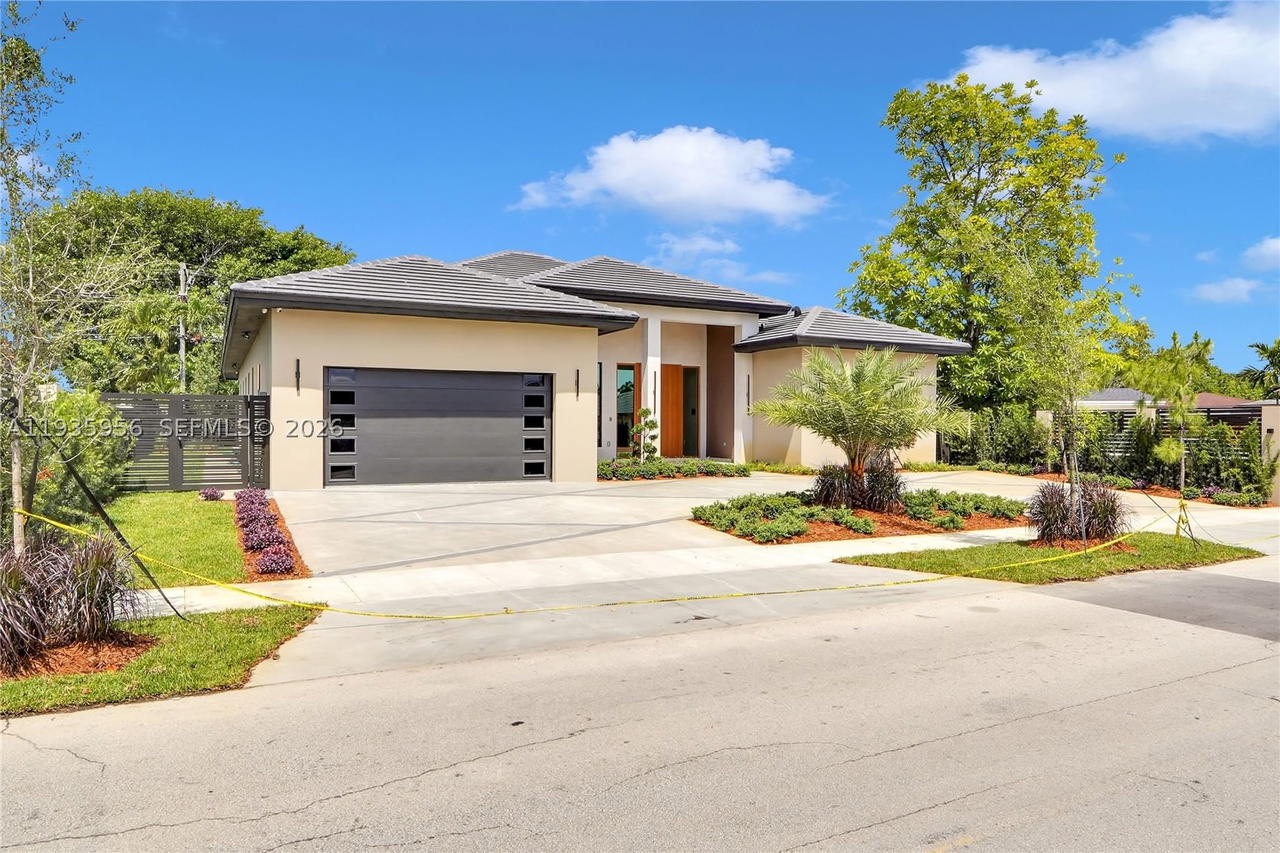 Real estate property located at 1130 86th Ct, Miami-dade, Breezeview Manors, Miami, FL