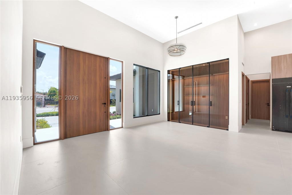 Real estate property located at 1130 86th Ct, Miami-dade, Breezeview Manors, Miami, FL