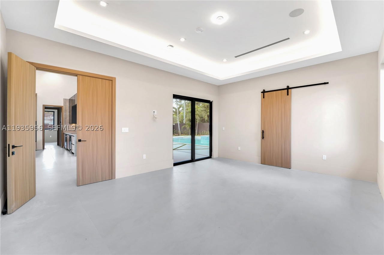 Real estate property located at 1130 86th Ct, Miami-dade, Breezeview Manors, Miami, FL