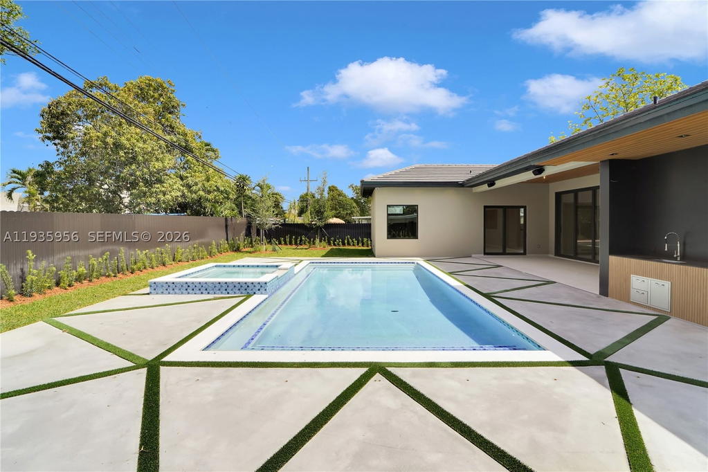 Real estate property located at 1130 86th Ct, Miami-dade, Breezeview Manors, Miami, FL