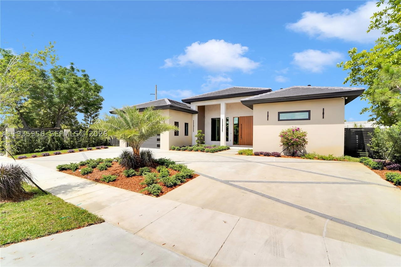 Real estate property located at 1130 86th Ct, Miami-dade, Breezeview Manors, Miami, FL