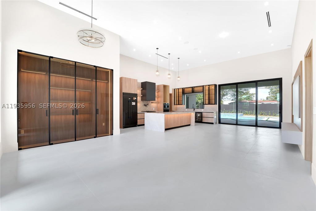 Real estate property located at 1130 86th Ct, Miami-dade, Breezeview Manors, Miami, FL