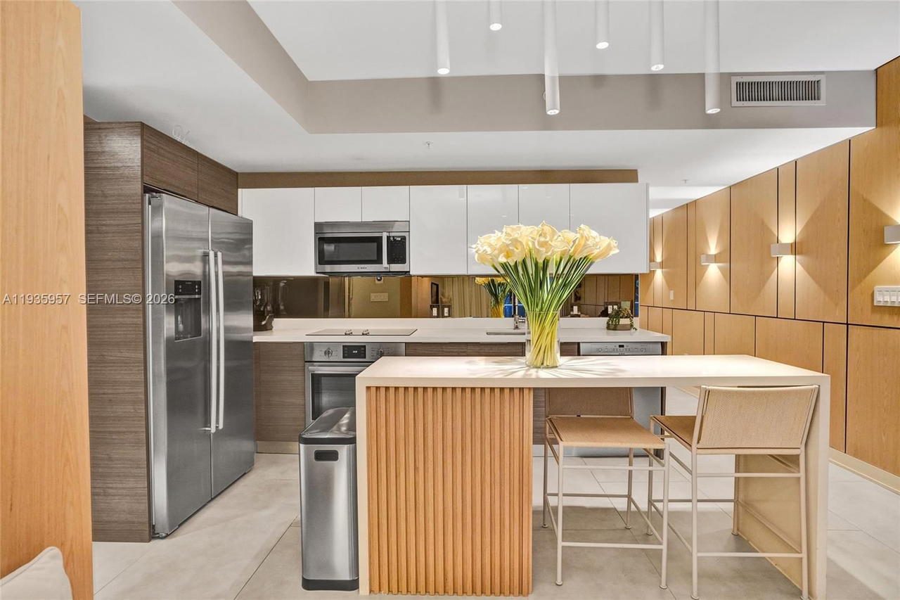 Real estate property located at 1010 2nd Ave #601, Miami-dade, Brickell Ten Condo, Miami, FL