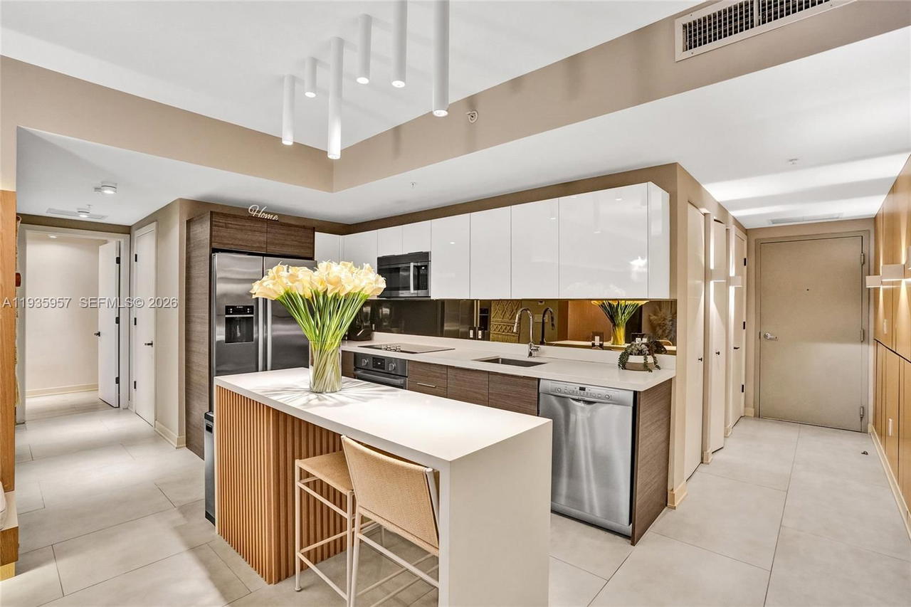 Real estate property located at 1010 2nd Ave #601, Miami-dade, Brickell Ten Condo, Miami, FL
