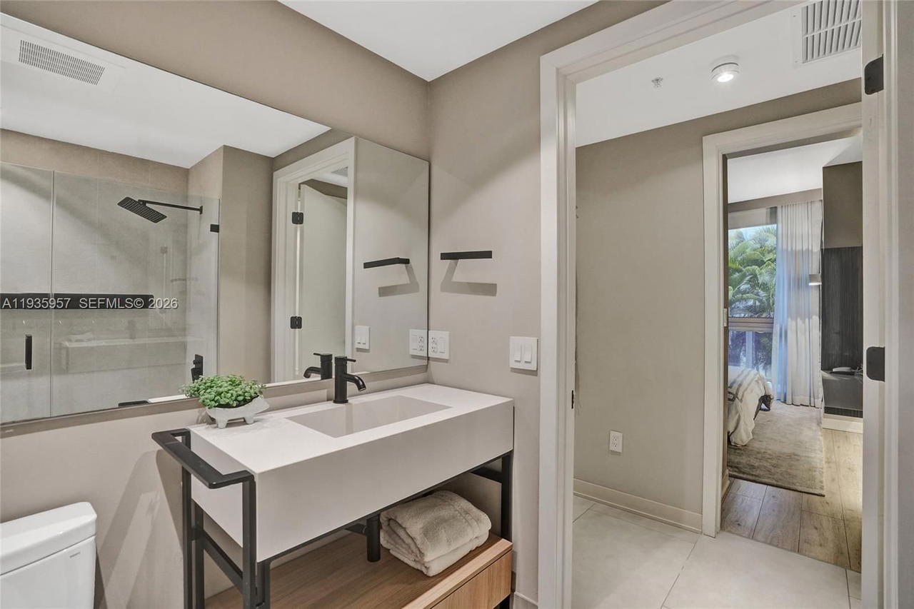 Real estate property located at 1010 2nd Ave #601, Miami-dade, Brickell Ten Condo, Miami, FL