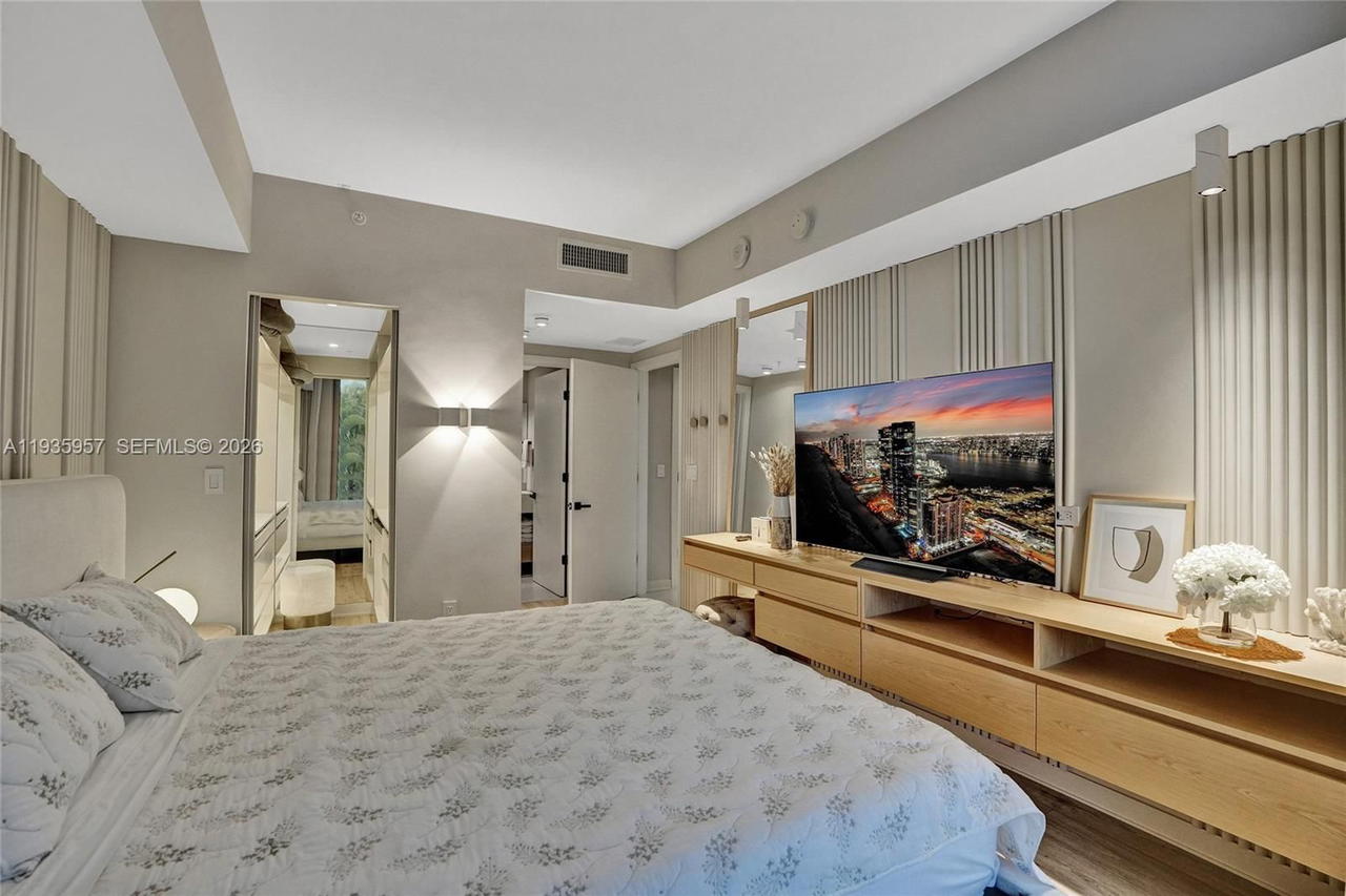 Real estate property located at 1010 2nd Ave #601, Miami-dade, Brickell Ten Condo, Miami, FL