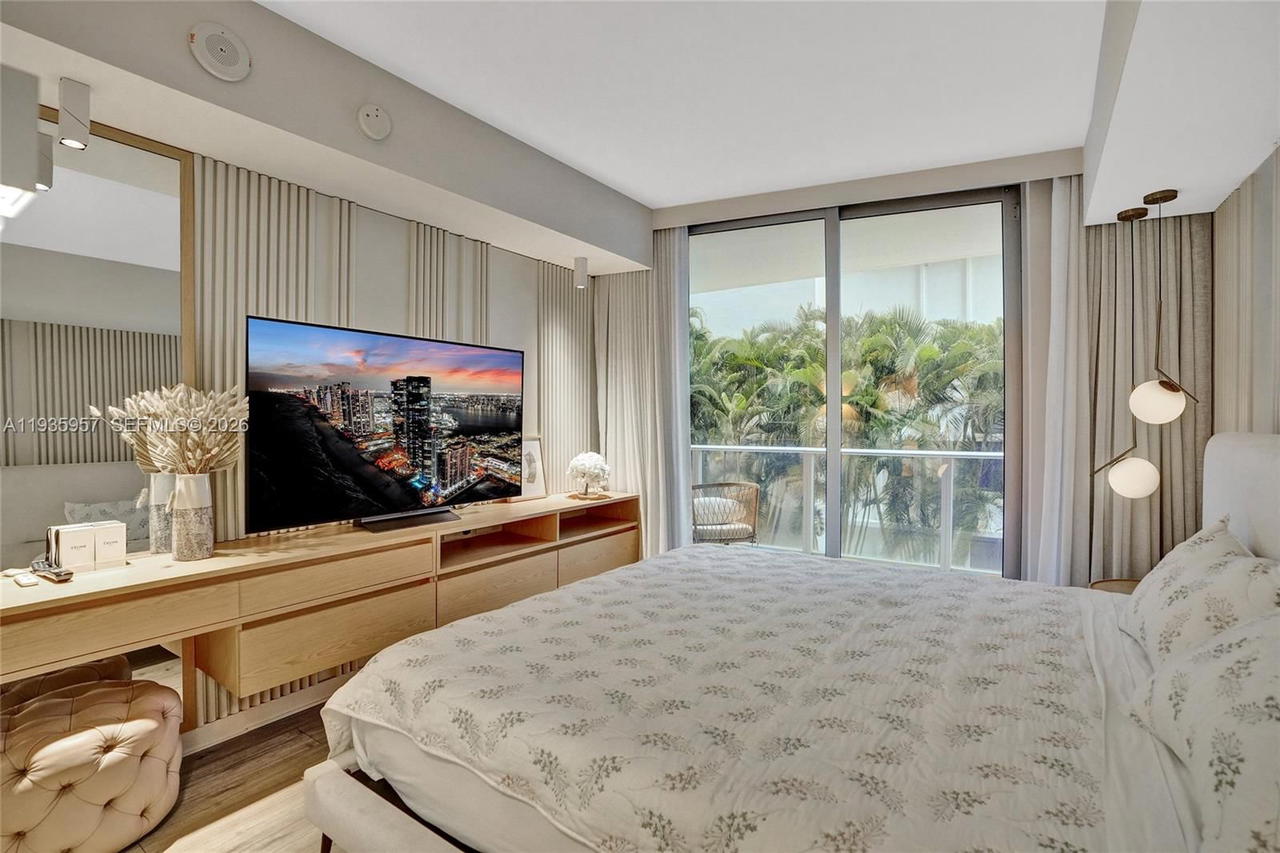 Real estate property located at 1010 2nd Ave #601, Miami-dade, Brickell Ten Condo, Miami, FL