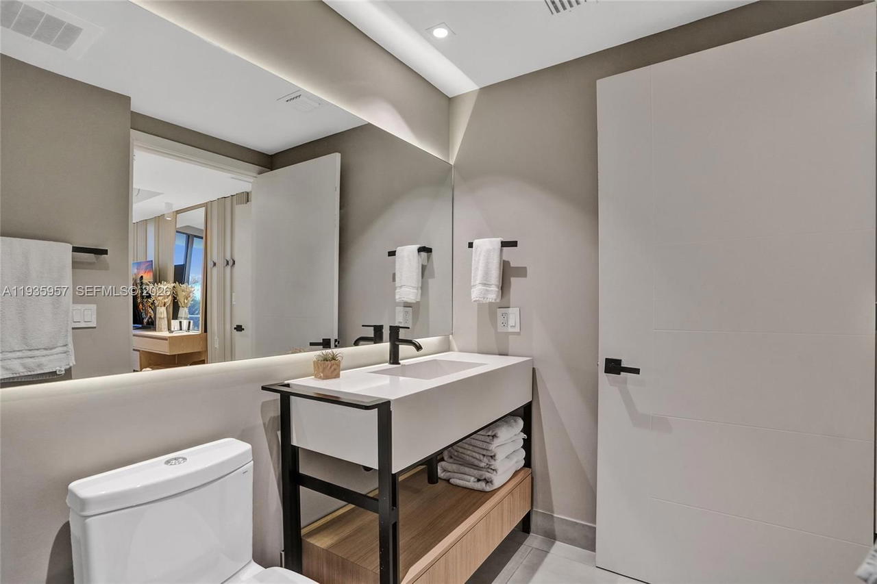 Real estate property located at 1010 2nd Ave #601, Miami-dade, Brickell Ten Condo, Miami, FL
