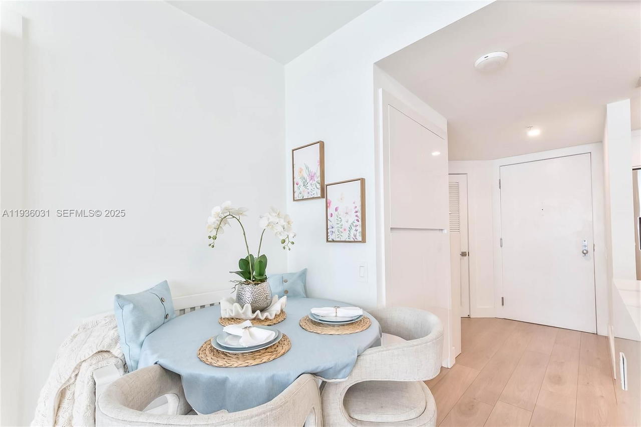 Real estate property located at 701 Brickell Key Blvd #808, Miami-dade, Courvoisier Courts Condo, Miami, FL